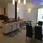 Апартаменты Sur Croisette Канны
